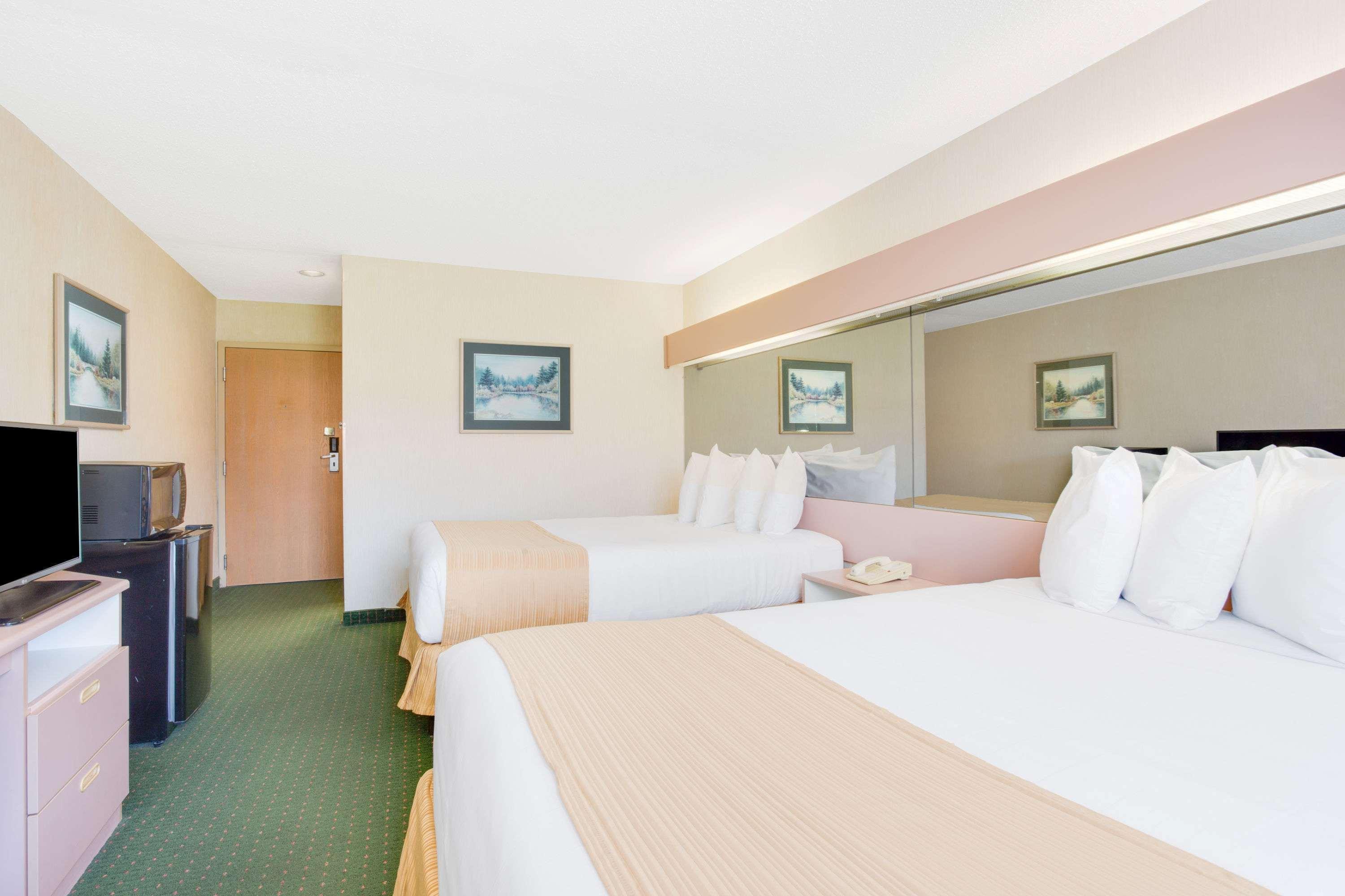Microtel Inn By Wyndham Greensboro Zewnętrze zdjęcie