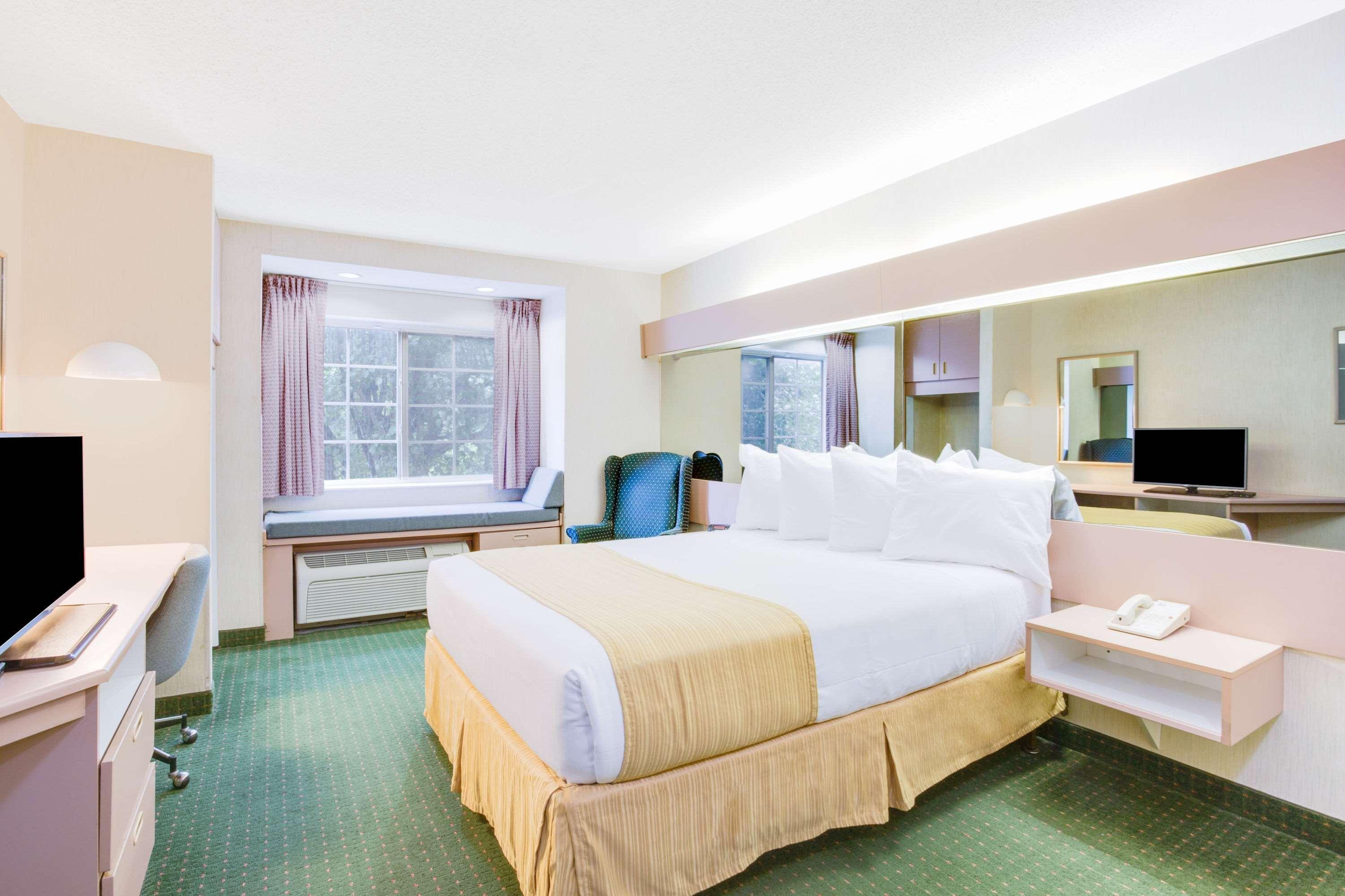 Microtel Inn By Wyndham Greensboro Zewnętrze zdjęcie